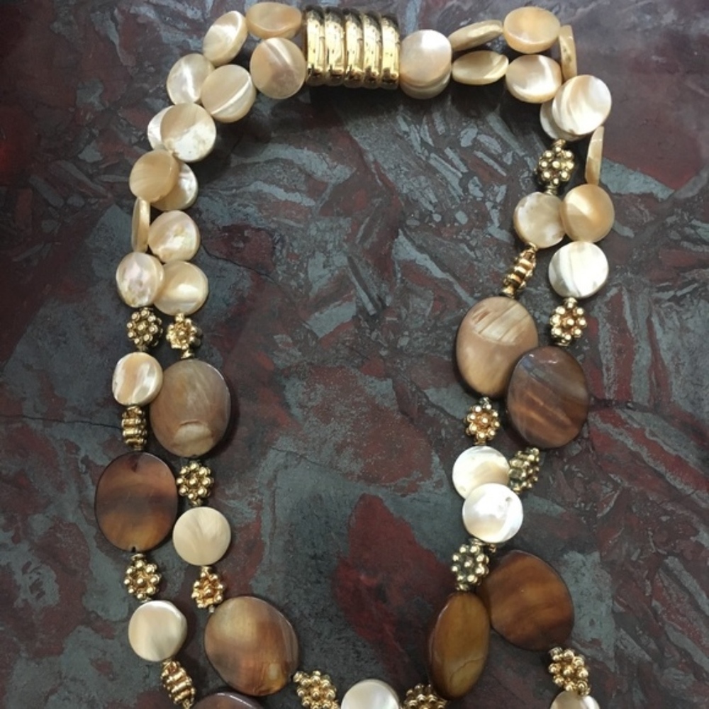 Beautiful Earth-Toned Necklace